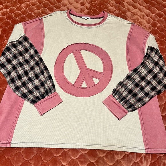 Easel Pink Trim Cozy Pullover Top - Picture 2 of 3